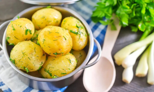 Есть и не толстеть: как правильно готовить картофель